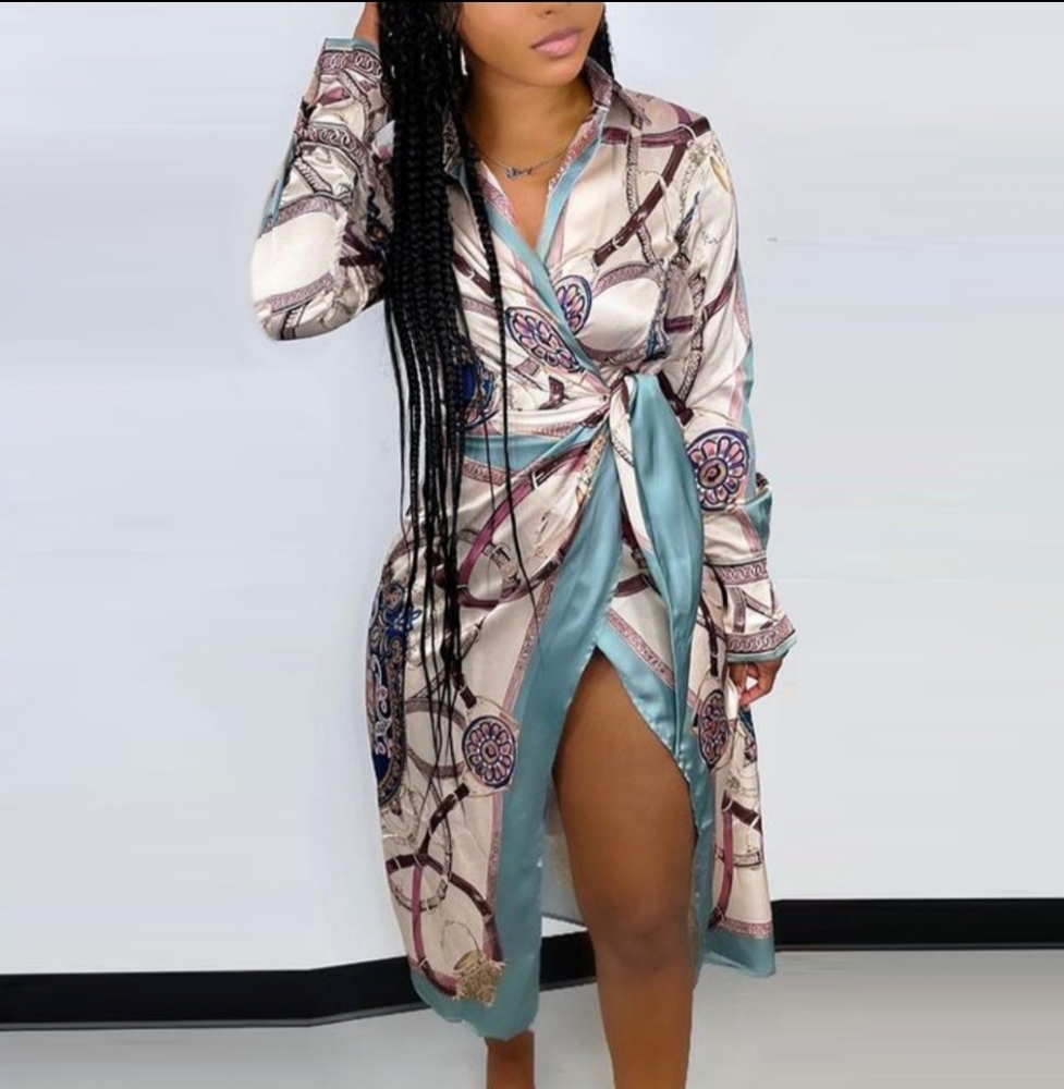 Baroque Print Wrap Dress - Picture 4 of 8